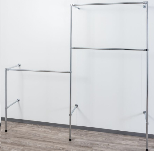Wandregalsystem Garderobensystem begehbarer Kleiderschrank für Dachschrägen 200 cm hoch und 220 cm breit Wandbefestigung und Gummifüsse Stahlrohre verchromt Art Nr W12